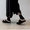 Pantuflas retro estilo Birkenstock con doble tira y suela gruesa para mujer, nueva colección otoño/invierno 2026, diseño sin cordones, forradas de felpa para abrigar y fáciles de poner.