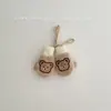 Guantes de bebé coreanos para invierno, unisex, con correa para el cuello, lindo oso de peluche, guantes engrosados y cálidos para otoño e invierno