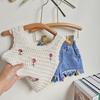 Traje de Verano para Niñas 2025 Nuevo Estilo Chaleco sin Mangas para Niñas Pequeñas y Medianas Shorts de Mezclilla a la Moda Conjunto de Dos Piezas