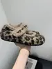 Zapatos Birkenstock que aumentan la altura 2026 nuevo estilo de invierno forrados de felpa engrosados grises Mary Jane zapatos de pelo para mujer ropa de exterior zapatos de lana y algodón coreanos