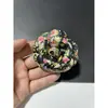 Tela de Microfibra Estampada Elegante de 6.6cm Flor Camelia Flor Pequeña Fragante Joyería Flor para Zapato Broche de Solapa Pinza para el Cabello Broche