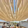 Cortinas de Teto Onduladas Coloridas da Moda Acionadas pelo Vento Cortinas de Exterior para Pátio Quebra-Sol Hospedaria Restaurante Ponto Cênico Cortinas de Tecido Decorativo Superior