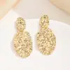 Pendientes de Metal con Textura Martillada Retro Europeos para Mujer Colgante Geométrico Multicapa Exagerado Pendientes de Gama Alta