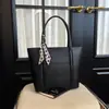 Bolsa de Hombro Cruzada 2026 Otoño Nuevo Simple Nicho Estilo Coreano Moda Tendencia Lujo Ligero Versátil para Viajes