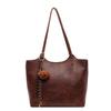 Bolsa de ombro para viajante de outono e inverno feminina 2024 nova bolsa tote retrô elegante de grande capacidade estilo simples bolsa de axila
