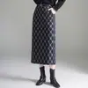 Nueva falda bodycon versátil de cuadros para mujer, moda otoño 2026 de cintura alta, adelgazante, con abertura, recta, midi, moderna