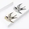 Broche de Andorinha em Liga de Metal com Strass e Pérolas Europeu e Americano, Venda Quente Transfronteiriça, Moda Versátil para Roupas Femininas, Alfinete de Broche