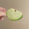 Pinza para el Cabello de Rodaja de Manzana Verde Simulada Pinza Lateral Pinza para Flequillo de Frente para Mujeres 2026 Nuevo Lindo Pasador Pinza de Pato Accesorio para el Cabello
