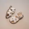 Sandalias de Princesa con Lazo para Niñas 2026 Primavera/Verano Nuevos Zapatos Infantiles para Niñas Suela Suave Moda Zapatos Cerrados de Cuero