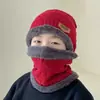 Popular Gorro de Navidad de Punto de Amazon con Pompón Grande y Diseño Color-Blocking, Estilo Padre e Hijo para Atuendos Festivos, Cálido y Acogedor