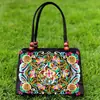 Bolsas Bordadas Estilo Étnico de Yunnan Atacado, Bolsa de Mão com Zíper de Camada Dupla e Contas de Madeira, Bolsa Bordada de Camada Dupla, Bolsa de Mão Bordada