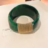 Pulsera geométrica de cuentas acrílicas transfronteriza europea y americana, diseño de nicho exagerado, lujo ligero, sensación de alta gama, accesorio de mano personalizado