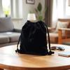 Bolsa de joyería negra al por mayor bolsa de terciopelo bolsa con cordón bolsa de almacenamiento bolsa de cosméticos para joyería suministro de fábrica