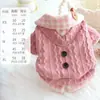 Ropa para Perros Otoño e Invierno Venta al por Mayor de Fábrica Camisas Suéteres Falsos de Dos Piezas Forrados de Polar Abrigos de Algodón Cálidos Ropa para Perros Pequeños Mascotas