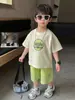 Traje de Verano de Manga Corta para Niños 2026 Nuevo Estilo Conjunto de Dos Piezas de Shorts para Niños Moda Coreana Ropa Deportiva para Niños Pequeños