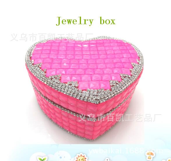 镶钻珠宝盒