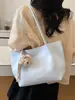 Bolsa Tote Verão 2026 Novo Estilo, Grande Capacidade, Cor Sólida da Moda, Bolsa de Ombro Elegante para o Dia a Dia, Bolsa de Braço Tendência