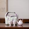 Juego de té de kung fu de cerámica portátil de viaje con tapa, cuenco, dos tazas, pintado a mano, color rosa bajo cubierta, bolsa de almacenamiento para taza de té