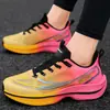 Zapatos casuales para hombre de comercio exterior, zapatillas para correr con placa de carbono, zapatos de malla de otoño de suela ultra ligera y suave, zapatillas deportivas para exámenes físicos de estudiantes de secundaria, talla grande 48