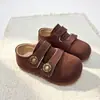Sapatos infantis Birkenstock, nova coleção primavera/outono 2026, couro sintético estilo coreano com pelo sintético, unissex, sola macia, sapatinhos de couro, sapatilhas de bebê com estampa de leopardo