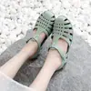 Sandálias Infantis Sapatos de Gelatina para Bebê Sapatos para Crianças Pequenas Verão Sandálias Vazadas Tecidas Fivela Planas Bico Fechado Cor Sólida Casuais