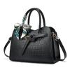 Bolso para Mujer de Mediana Edad 2025 Nuevo Patrón de Cocodrilo a la Moda Rojo Bolso de Boda para Madre Bolso de Mano Bolso Bandolera