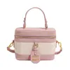 Elegante Bolso Cruzado Pequeño Estilo Coreano Versátil Bolso de Mano Nuevo Verano 2025 Bolso Cruzado Cuadrado Estilizado para Mujer