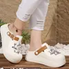 Meias-Pantufas Antiderrapantes Confortáveis de Solado Macio para Uso Externo, Tamancos Estilosos de Solado Grosso com Sensação Macia ao Pisar para Mulheres, Novo Modelo de Verão 2025