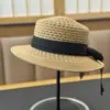 Sombrero de Paja Estilo Retro Old Money con Diseño Hueco para Mujer, Protección Solar para Vacaciones de Verano, Sombrero de Paja Versátil de Ala Corta