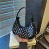 Bolsa Feminina Verão Nova Rebite 2025 Nova Tendência Grande Capacidade Moda Textura Retrô Elegante de Mão ou Ombro
