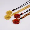 Collar con Colgante Rico de Flor de Floración Tallada con Esmalte de Color Petición del Templo Loto Borde Colgante Pequeño de Loto Drenaje Regalo