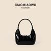 Bolso Media Luna de Verano Nicho Color Caramelo Superficie Brillante Charol PU Bolso de Mano para Niña de Alto Nivel Combinable Bolso de Hombro Único para Axila