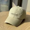 Gorra de Béisbol Bordada con Letras Vintage para Mujer con Visera Ancha, Copa Suave, Efecto Adelgazante del Rostro, Gorra Morada, Nuevo Modelo 2026 Gorra de Pico de Pato
