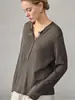 Rebaja de LiquidaciónCamiseta de Manga Larga Holgada de Jacquard de Lana Pura para Mujer, Top Básico con Cuello Semiabierto y Diseño de Bloques de Color