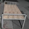 Em estoque Fornecimento Anti-Epidêmico Cama de Camada Única 0.9/1.2M Cabine Quadrada de Largura Hospital Acampamento de Isolamento Único Monocamada Tubo Quadrado Cama de Ferro