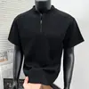 Camiseta con Cuello Alto y Cremallera Estilo Old Money, Peso Alto, No Deformable, Media Cremallera, Diseño de Verano de Moda, Corte Regular en Hombros, Manga Corta, Venta al por Mayor