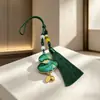 Produto Acabado: Pingente de Celular em Brocado Colorido Dupla Face em Forma de Cabaça, Chaveiro de Bolsa com Borla Roxa, Cor Roxa, Feito à Mão