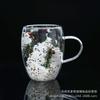 Taza de Vidrio Escena de Nieve Navideña Venta al por Mayor Transfronteriza Regalos Navideños Taza con Rama de Pino Escena de Nieve Navideña Taza de Doble Pared de Alto Borosilicato