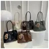 Bolsa de Ombro Tendência e Fashion, Bolsa Tote de Grande Capacidade para Mulheres, Nova Moda 2026, Bolsa Grande de Ombro para o Dia a Dia