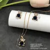 Conjunto de pendientes y collar Xuping estilo vintage de nicho europeo y americano transfronterizo, conjunto de joyería elegante de aleación de cobre, venta al por mayor y hecho a medida