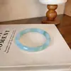 Pulsera Redonda de Calcedonia Blanca Lunar Transparente para Mujer, con un Diseño Degradado Estilo Tinta, Exquisita y de Moda, Joyería de Lujo Ligero y Sensación de Alta Gama