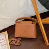 Fornecimento Exclusivo Transfronteiriço de Bolsas com Designs Criativos e Estilosos, Bolsas Versáteis, Novas Bolsas da Moda de Verão 2026 para Uso no Ombro e Transversal