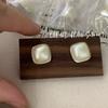 Aretes Cuadrados de Concha Geométrica de Plata Esterlina S925 Ouni Estilo Nicho Hepburn Retro Aretes de Tuerca Simples y Elegantes