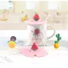 Tapa de Silicona a Prueba de Polvo de Grado Alimenticio con Dibujos Animados y Ranura para Taza de Té, Ecológica, Puede Sostener una Cuchara, Tamaño Grande, Taza de Desayuno, Amazon