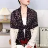 Bufanda plisada de algodón y lino estilo étnico floral, bufanda de seda arrugada retro versátil para otoño e invierno, chal largo para protección solar en viajes para mujer
