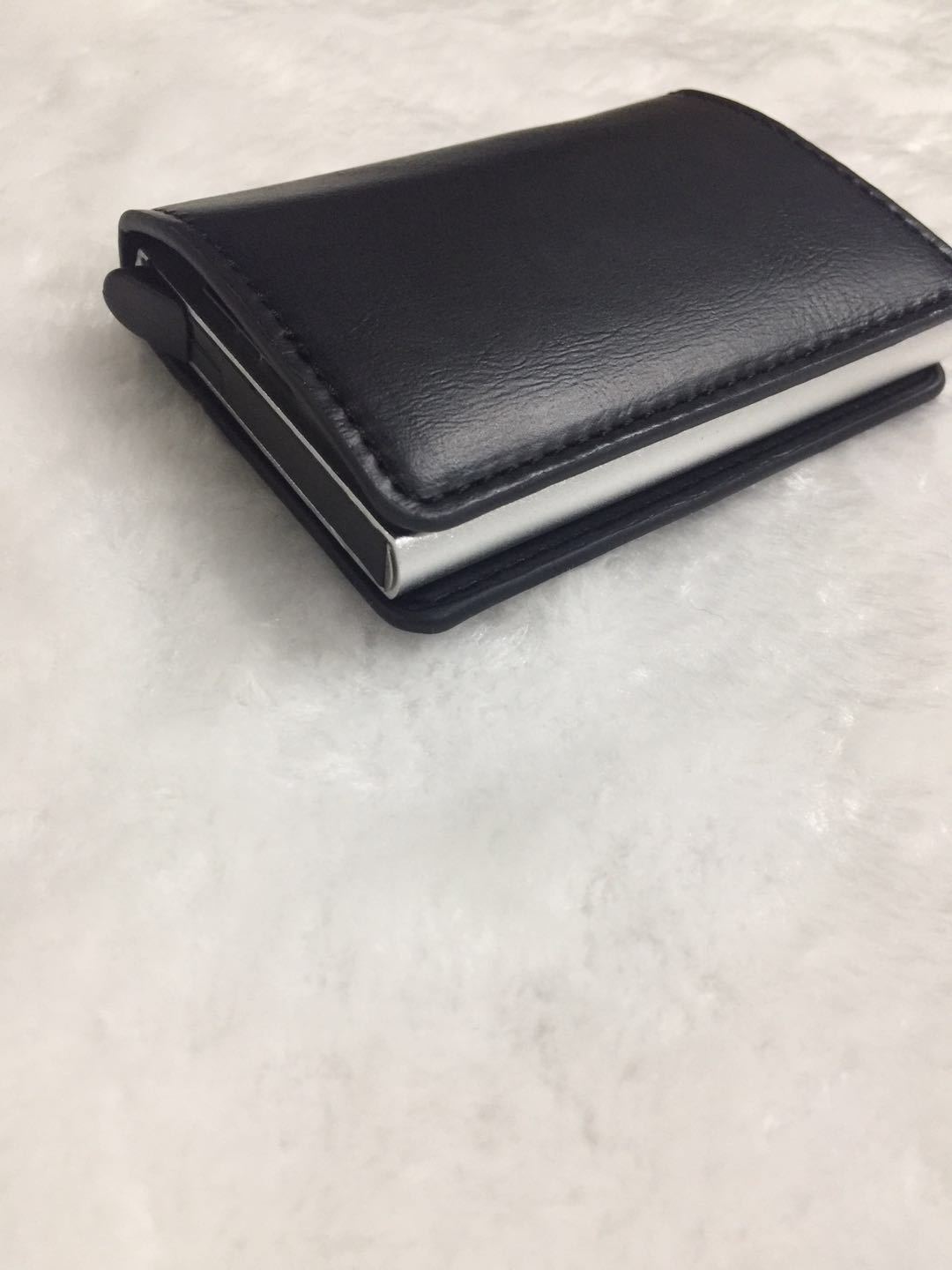 822