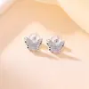 Brincos de Borboleta Banhados a Ouro Prata Esterlina S925 Yiluyin, Elegantes e Versáteis, Modernos, Exquisitos, Compactos, Adequados para Uso Diário