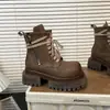 Botas Martin Súper Populares para Mujer 2026 Otoño e Invierno Nueva Moda Elegantes Retro con Plataforma Tacón Grueso Antideslizantes Botas Martin para Uso en Exteriores
