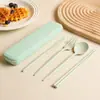 Conjunto de Talheres Amazon Palha de Trigo Portuguesa Faca, Garfo e Colher Conjunto de Quatro Peças para Crianças e Estudantes Casa Portátil Conjunto Completo