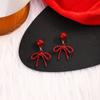 Pendientes Asimétricos de Diseño Vintage con Lazo Rojo de Amor Hueco para Tobillo Francés de Aguja Plateada